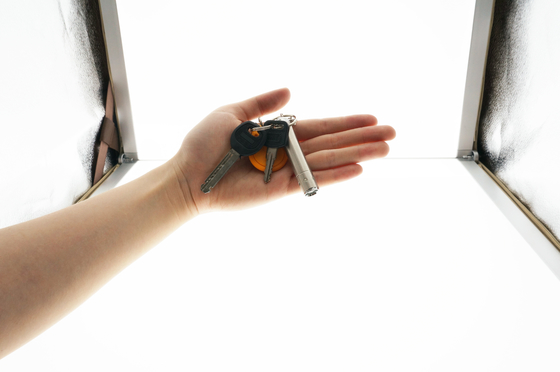 Torcia elettrica dell'acciaio inossidabile LED Keychain di forma della metropolitana per la promozione del regalo