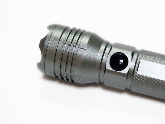 12V - automobile 24V che fa pagare il materiale ricaricabile della lega di alluminio della torcia elettrica del LED