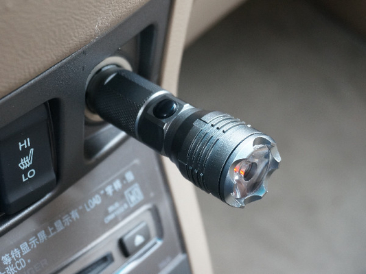 Torcia elettrica di Edc più luminosa di emergenza, torcia elettrica tattica dell'interruttore IP44 Edc della finestra