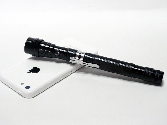 La torcia elettrica telescopica 120cd IPX4 della penna di 2 magneti LED impermeabilizza prende gli strumenti