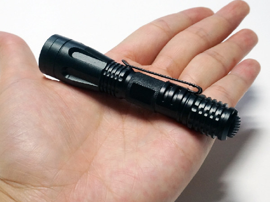50 lumi di 630cd Aaa hanno condotto la torcia elettrica, torcia elettrica luminosa eccellente di Keychain