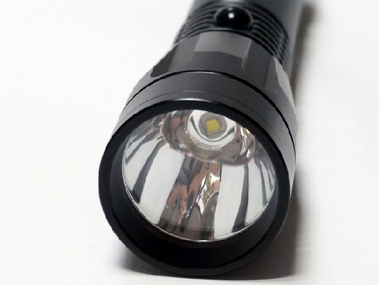 Impiegati principali resistenti di colore della torcia elettrica 6400K del Cree T6 da 500 lumi per cercare