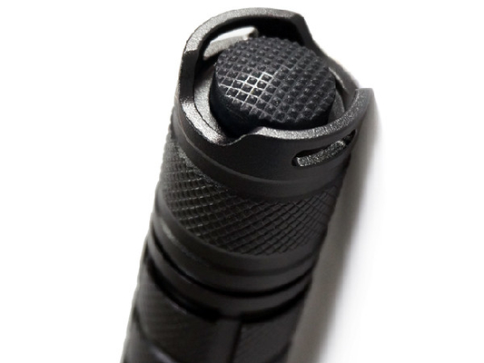 Controllo 6W del magnete della torcia elettrica di applicazione di legge del CREE 500LM potenza di uscita