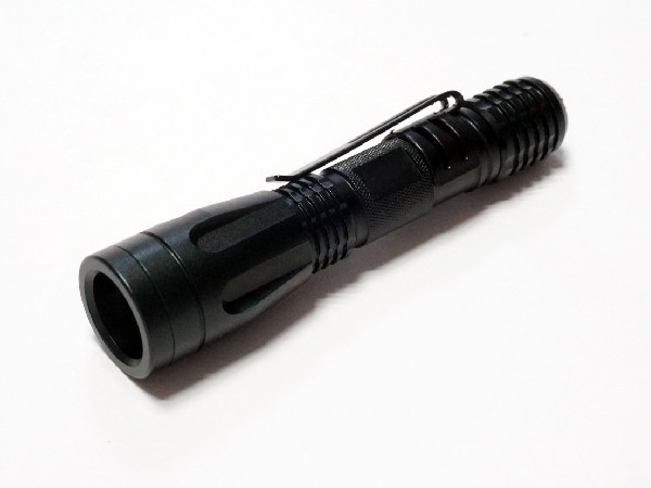Torcia elettrica impermeabile di Keychain del grado aereo, mini colore del nero della torcia di Keychain